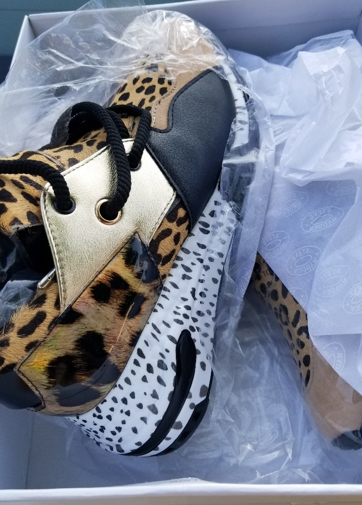 Steve Madden Cliff Animal Women shoe size 9